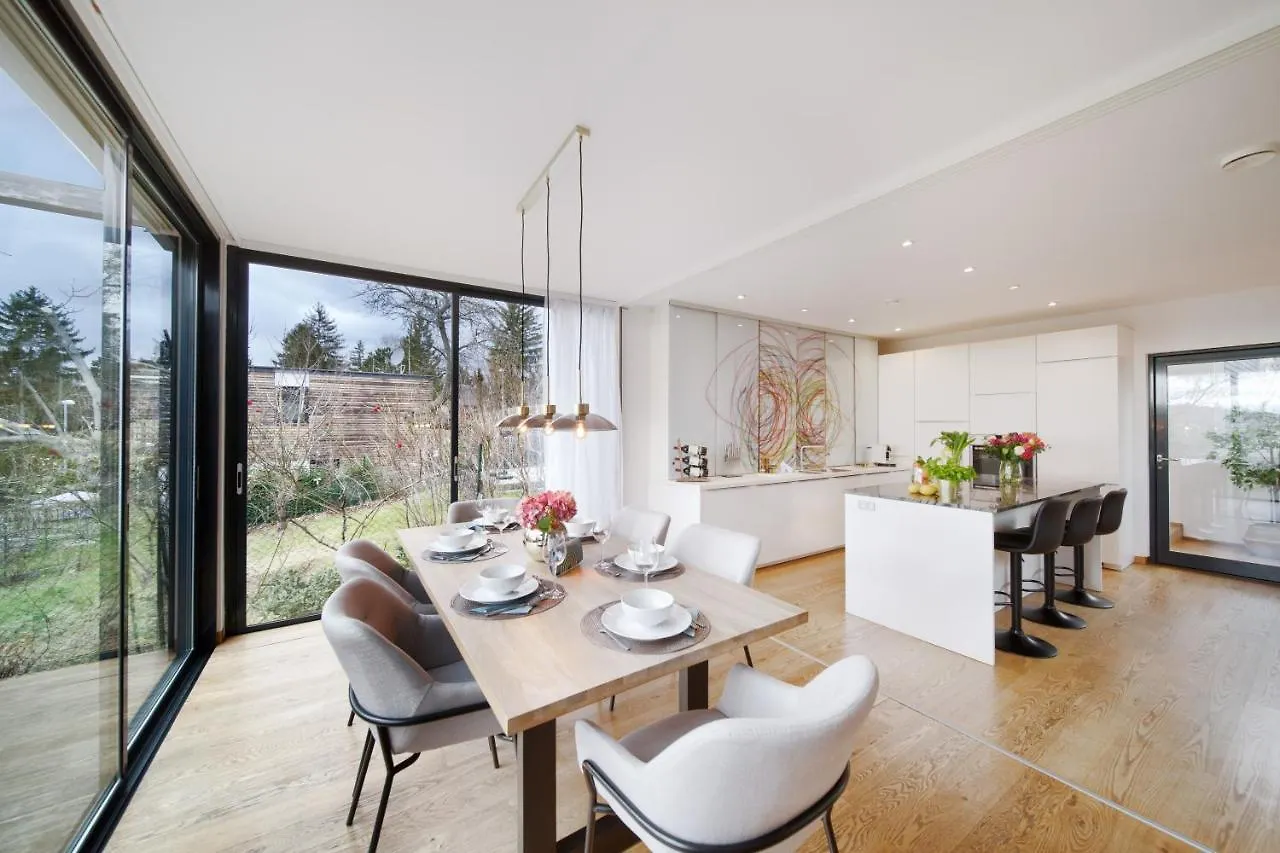 Smile Villa Mit Parkplatz, Garten Und Terrasse Im Beliebten Doebling In Wien