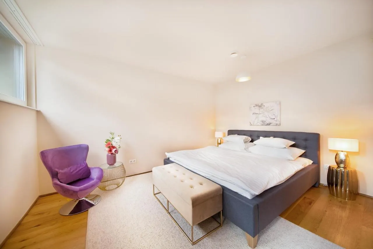 Smile Villa Mit Parkplatz, Garten Und Terrasse Im Beliebten Doebling In Wien